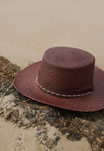 Load image into Gallery viewer, MPXA ELIZABETH - STRAW HAT with gold chain