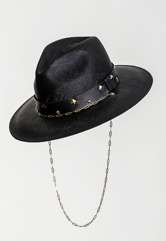 MPXA LONDON - BLACK STRAW HAT with gold chain
