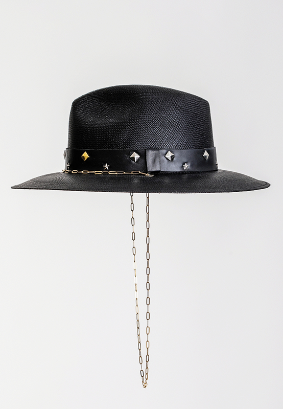 MPXA LONDON - BLACK STRAW HAT with gold chain – Shopping